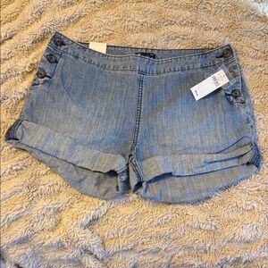 NWT GAP Light Blue Jean Shorts with Button Accents